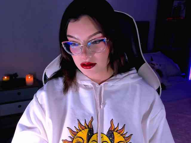 OphelianaRose webcam