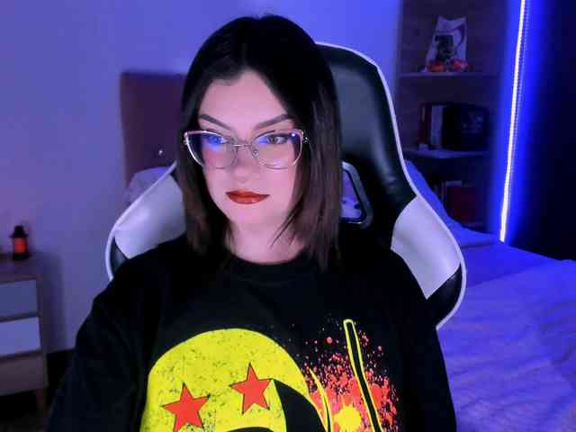 OphelianaRose webcam