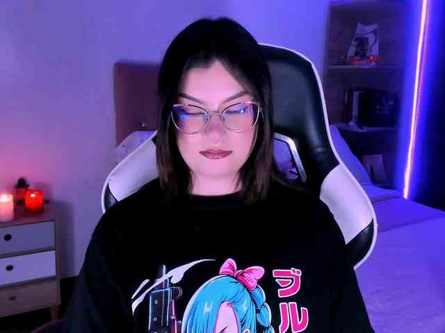 OphelianaRose webcam