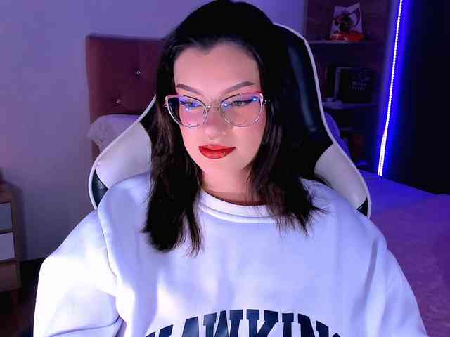 OphelianaRose webcam