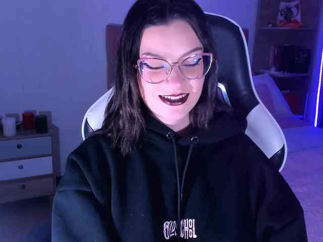 OphelianaRose webcam