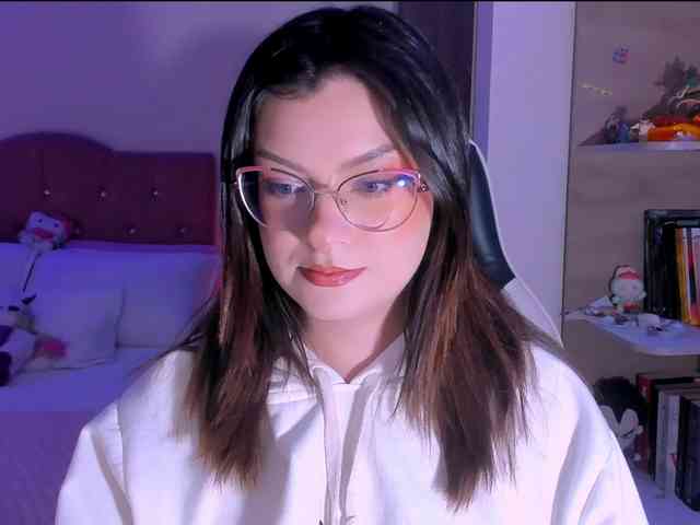 OphelianaRose webcam