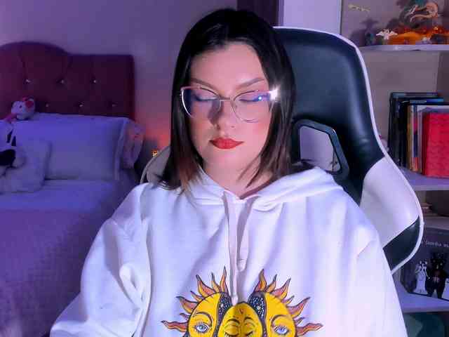 OphelianaRose webcam