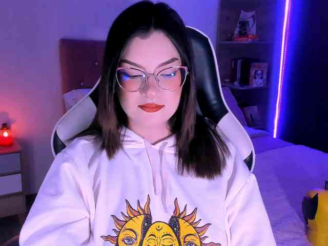 OphelianaRose webcam