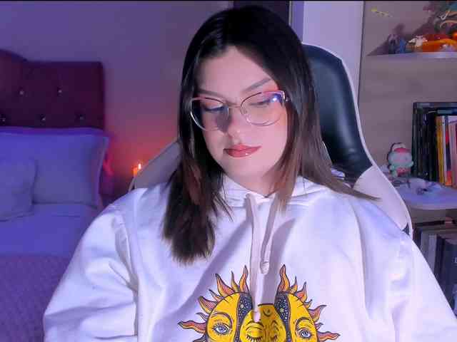 OphelianaRose webcam