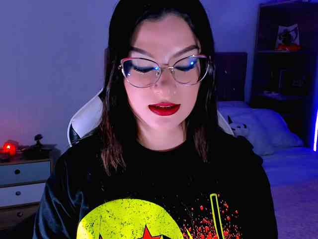 OphelianaRose webcam