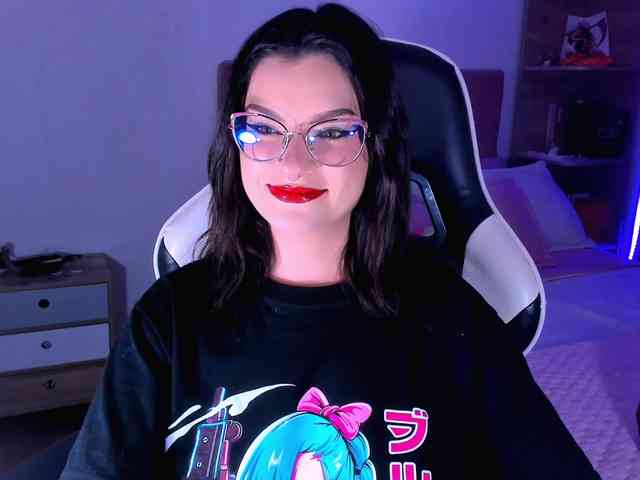 OphelianaRose webcam