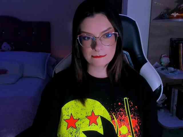 OphelianaRose webcam