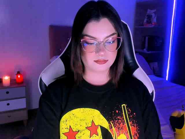 OphelianaRose webcam