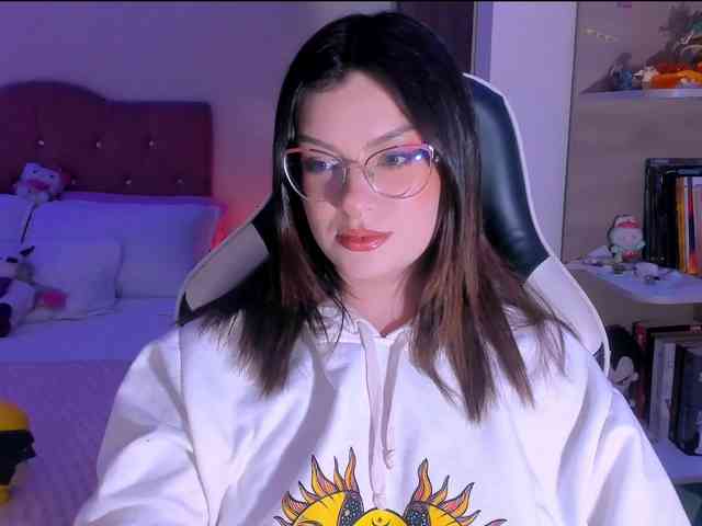 OphelianaRose webcam