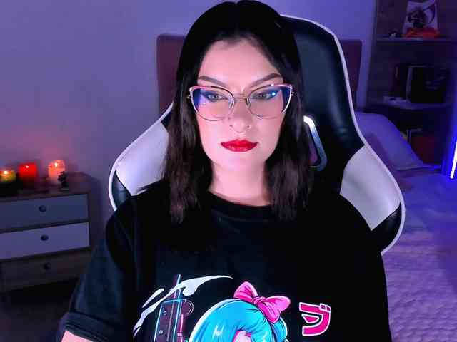 OphelianaRose webcam