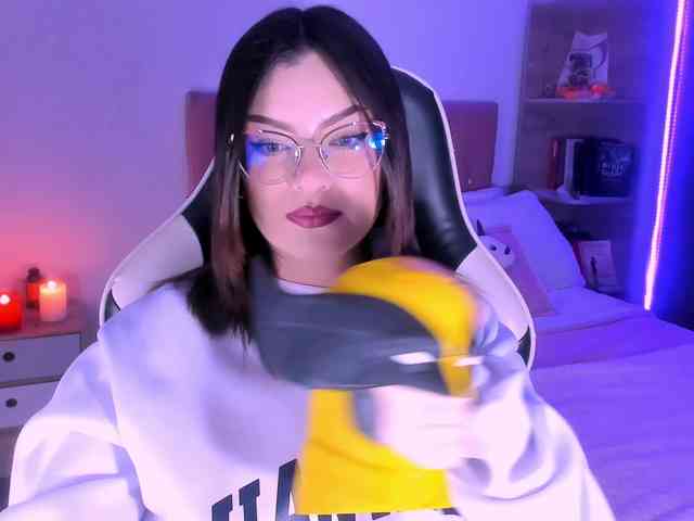 OphelianaRose webcam