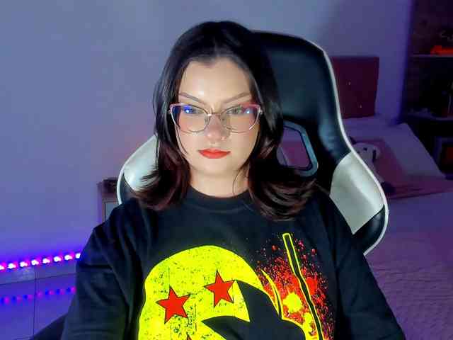 OphelianaRose webcam