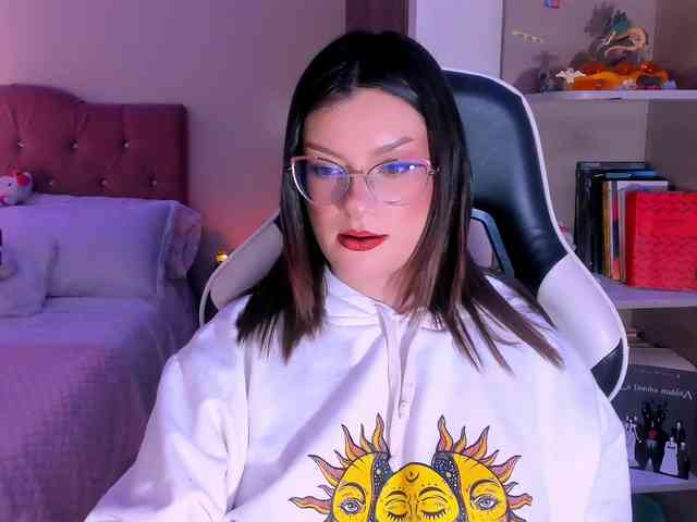 OphelianaRose webcam