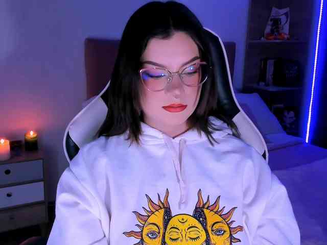 OphelianaRose webcam