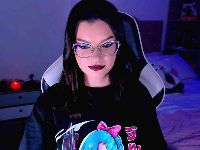 OphelianaRose webcam