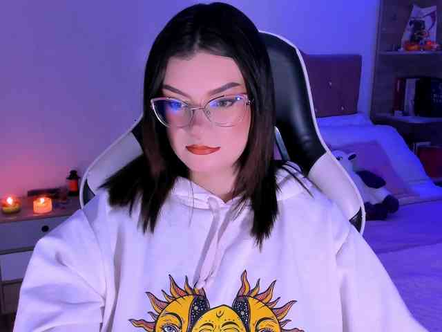 OphelianaRose webcam