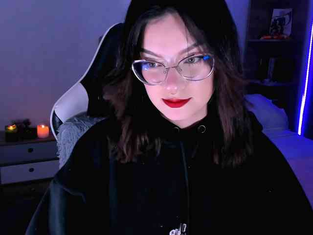 OphelianaRose webcam