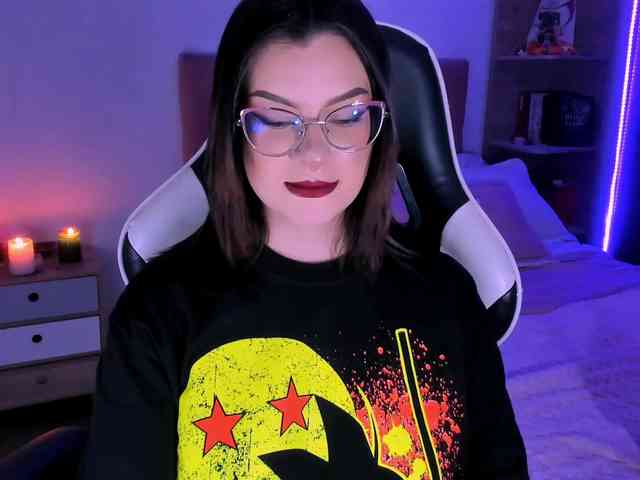 OphelianaRose webcam