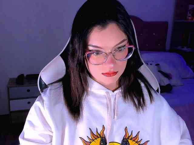 OphelianaRose webcam