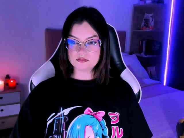 OphelianaRose webcam