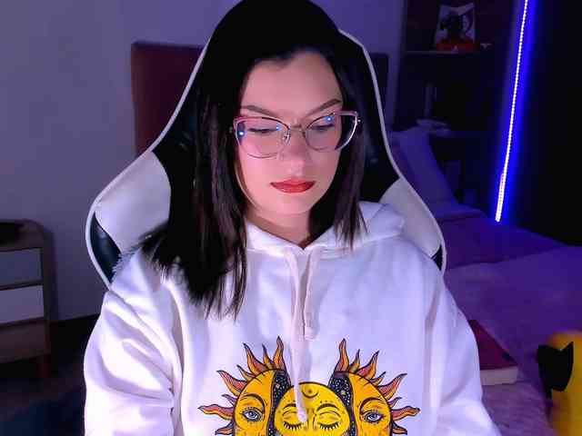 OphelianaRose webcam