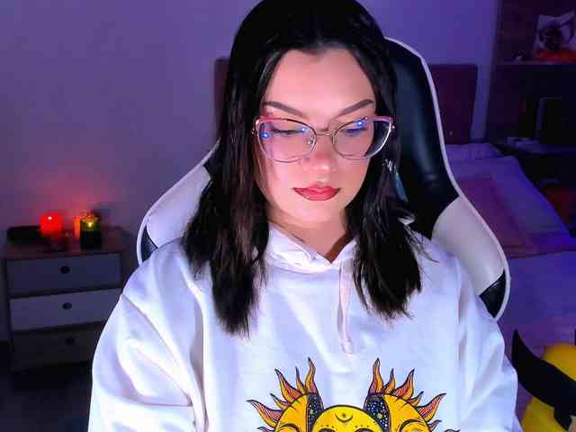 OphelianaRose webcam