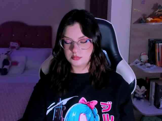 OphelianaRose webcam