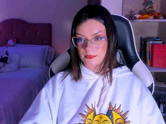 OphelianaRose webcam