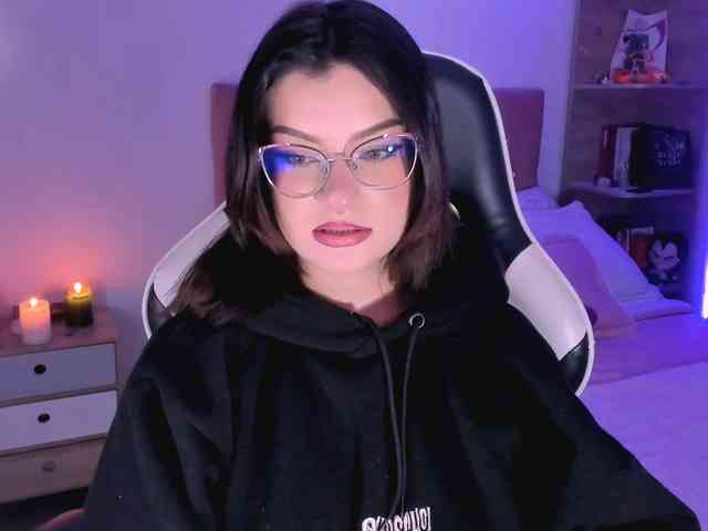 OphelianaRose webcam