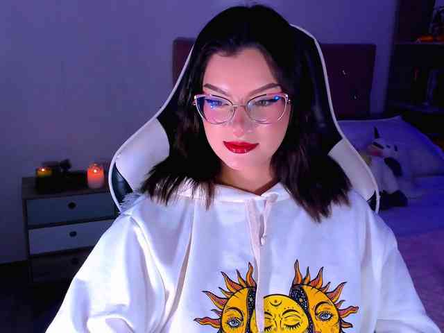 OphelianaRose webcam