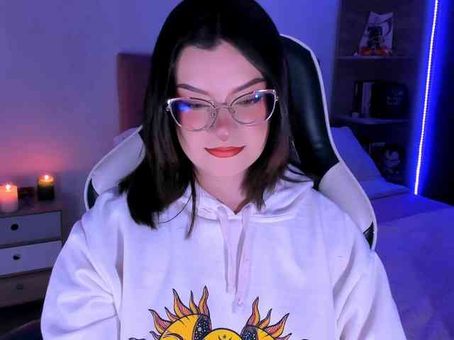 OphelianaRose webcam