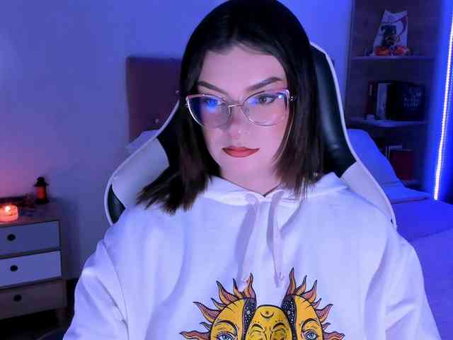 OphelianaRose webcam