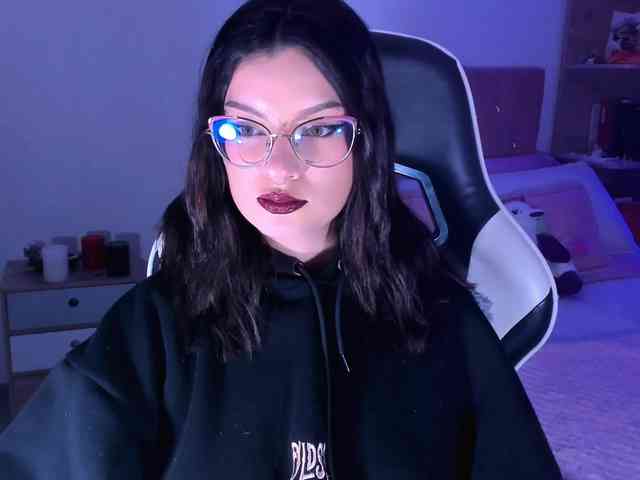 OphelianaRose webcam