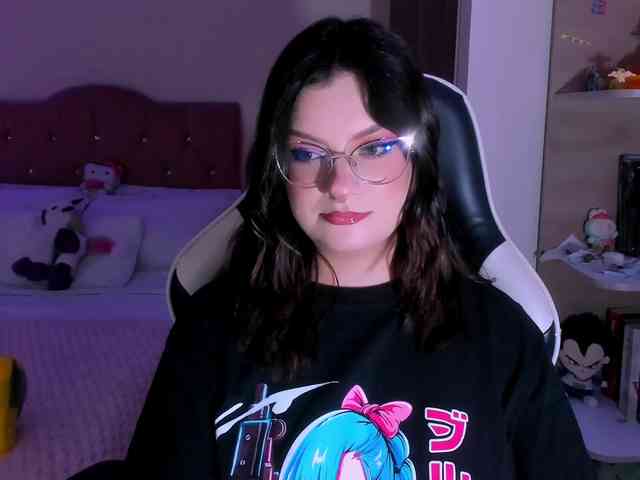 OphelianaRose webcam