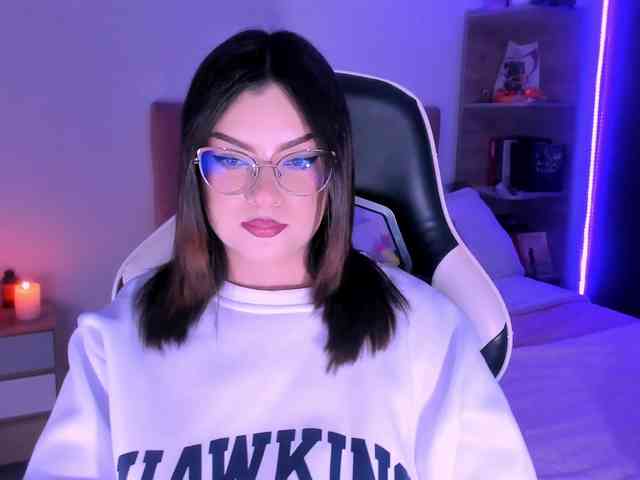 OphelianaRose webcam