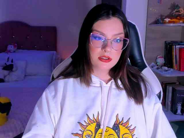 OphelianaRose webcam