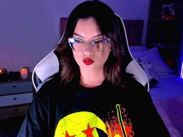 OphelianaRose webcam