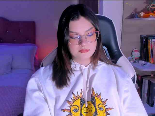 OphelianaRose webcam