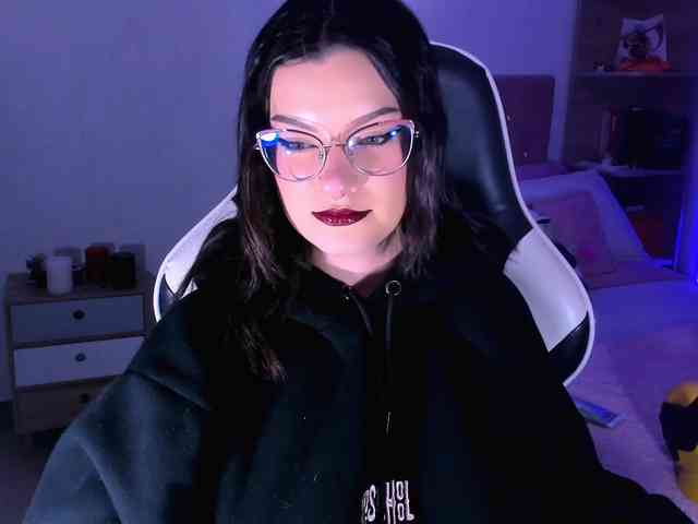 OphelianaRose webcam