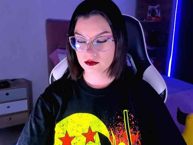 OphelianaRose webcam