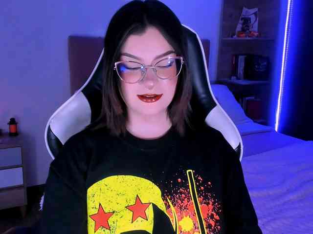 OphelianaRose webcam