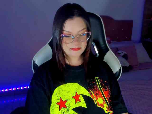 OphelianaRose webcam