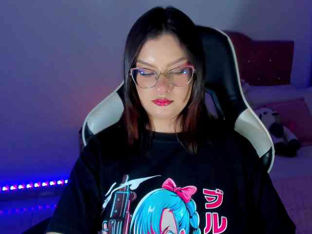 OphelianaRose webcam