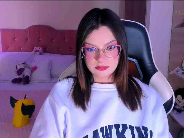 OphelianaRose webcam