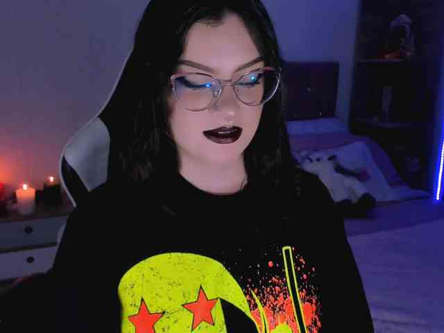 OphelianaRose webcam