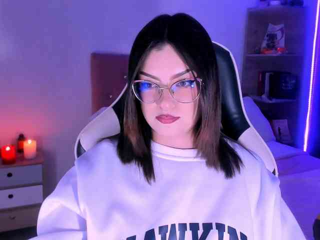 OphelianaRose webcam