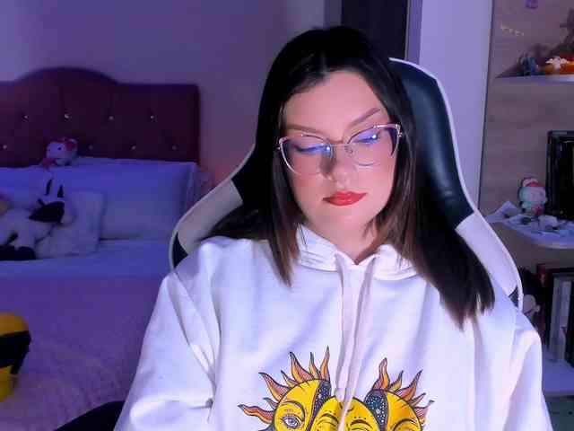 OphelianaRose webcam