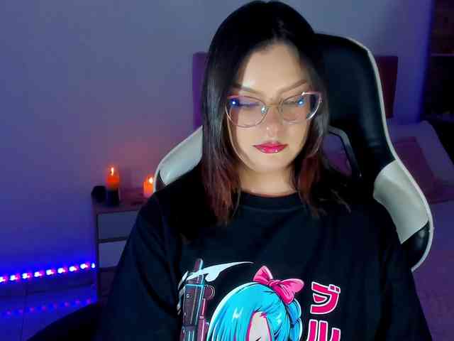 OphelianaRose webcam