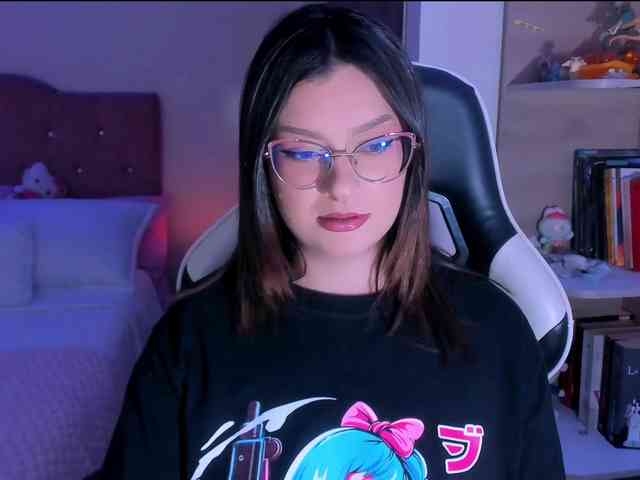 OphelianaRose webcam